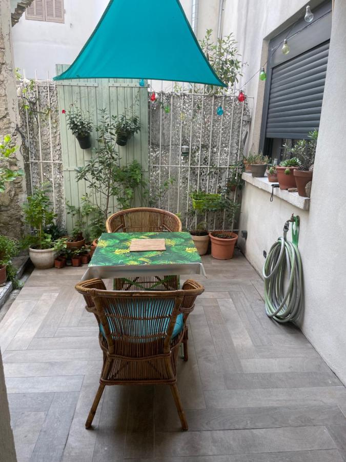 Appartement Au Centre De La Venise Provencale LʼIsle-sur-la-Sorgue Exterior foto