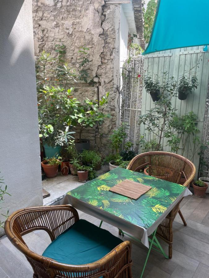Appartement Au Centre De La Venise Provencale LʼIsle-sur-la-Sorgue Exterior foto